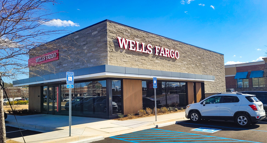 Wells Fargo at Halpern's Dawson Crossroads Shopping Center in Dawsonville GA